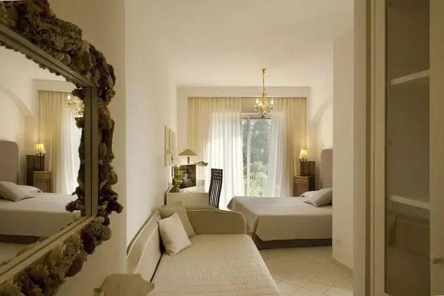 Deluxe Oda, Balkon, Kısmi Deniz Manzaralı