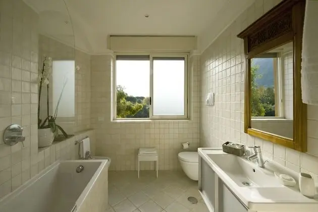 Deluxe Oda, Balkon, Kısmi Deniz Manzaralı