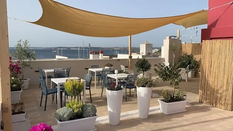 Luxury Tek Büyük Yataklı Oda