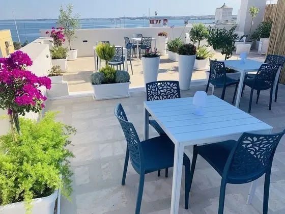 Luxury Tek Büyük Yataklı Oda