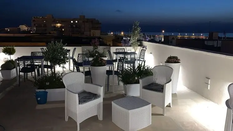 Luxury Tek Büyük Yataklı Oda