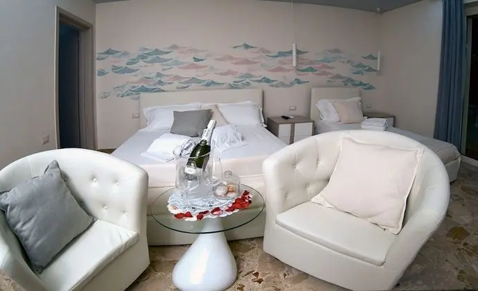 Luxury Üç Kişilik Oda