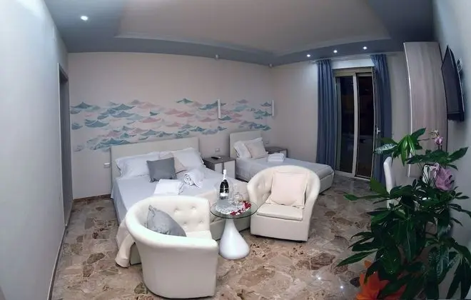 Luxury Üç Kişilik Oda