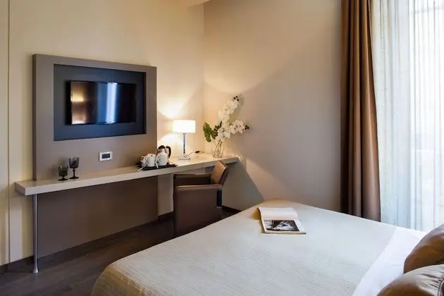 Superior Tek Büyük veya İki Ayrı Yataklı Oda