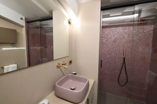 Superior Tek Büyük veya İki Ayrı Yataklı Oda