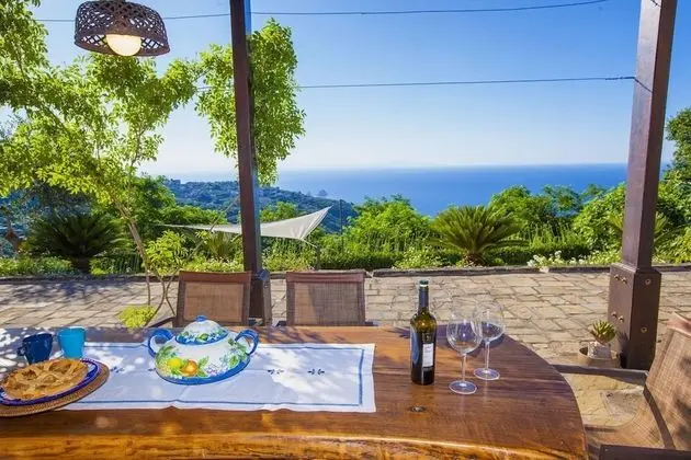 Villa, Sigara İçilebilir