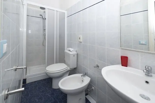 Economy Tek Büyük Yataklı Oda