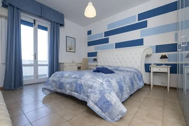 Superior Tek Büyük Yataklı Oda, Teras, Deniz Manzaralı