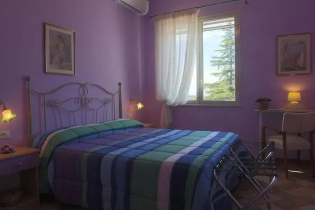 Tek Büyük Yataklı Oda, Bahçe Manzaralı