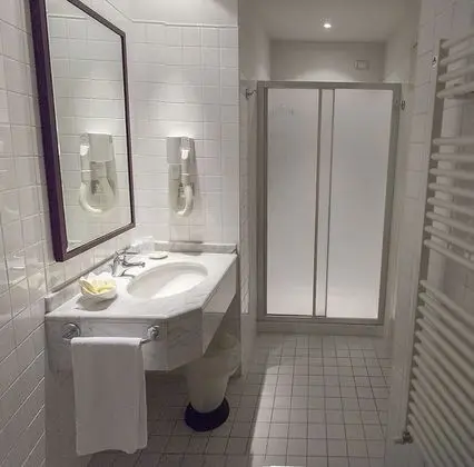 Comfort Tek Büyük Yataklı Oda, 1 Büyük (Queen) Boy Yatak