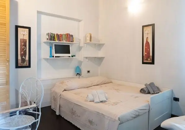 Tek Büyük veya İki Ayrı Yataklı Oda (Ema)