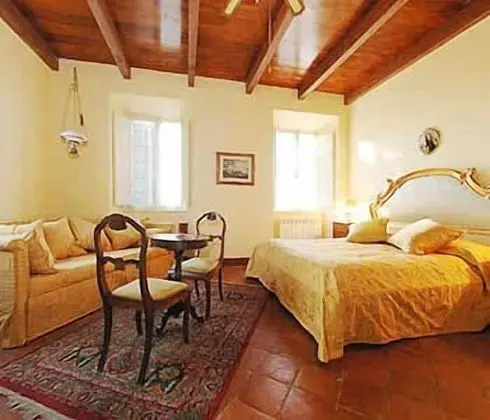 Tek Büyük Yataklı Oda