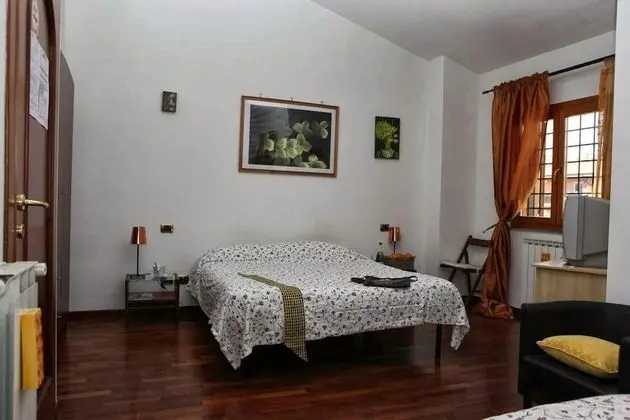 Üç Kişilik Oda, Ortak Banyo