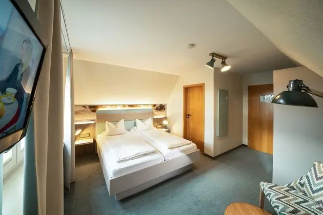 Tek Büyük Yataklı Oda