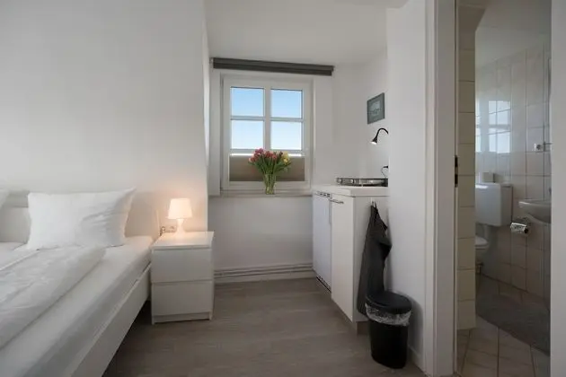Basic Tek Büyük Yataklı Oda