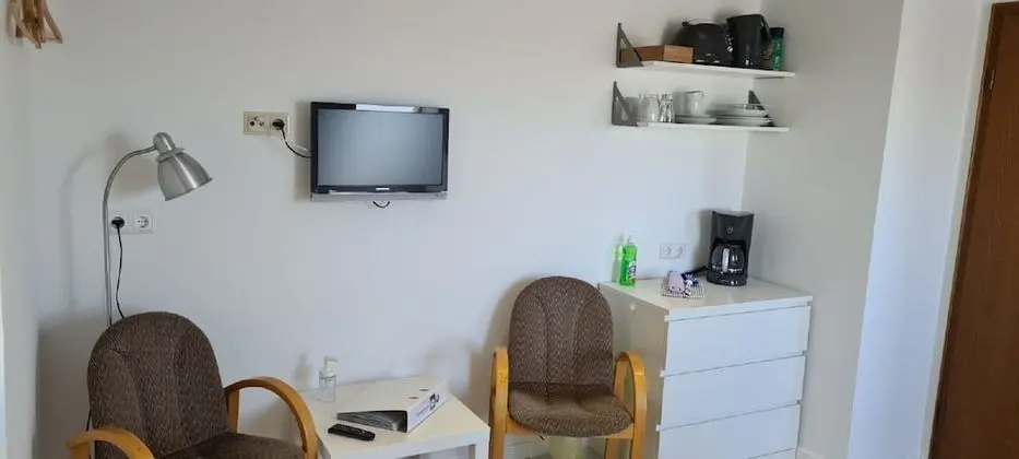 Basic Tek Büyük Yataklı Oda