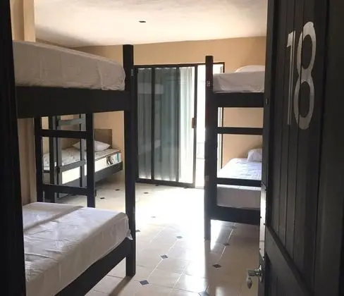 Ortak Ranzalı Oda, Sadece kadınlar için