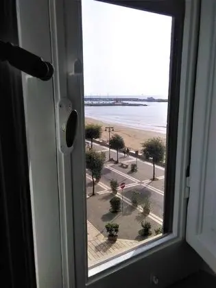 Tek Büyük veya İki Ayrı Yataklı Oda, Özel Banyo, Deniz Manzaralı