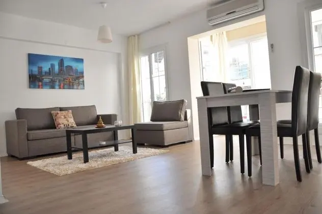 Daire-Tek Yatak Odalı, Şehir Manzaralı
