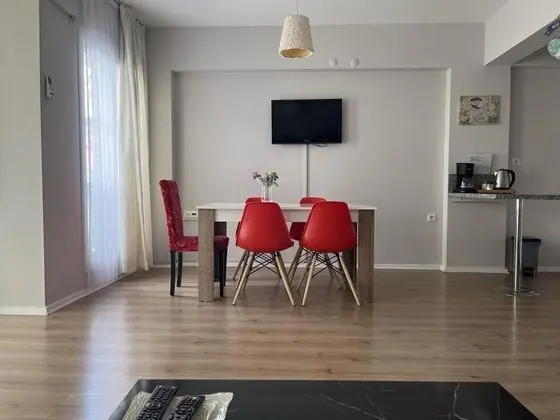 Daire-Tek Yatak Odalı, Şehir Manzaralı