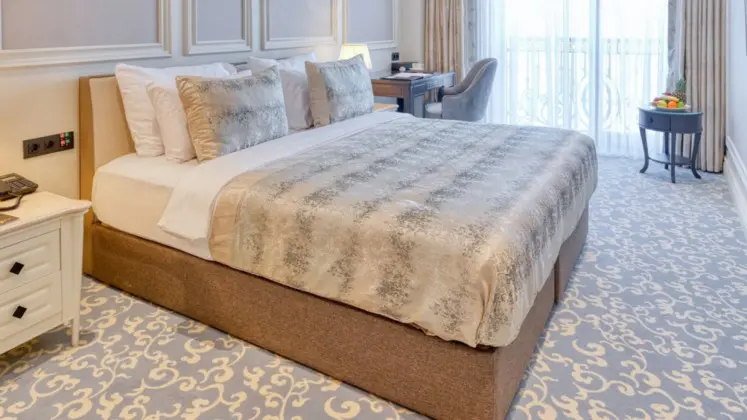 Deluxe Oda, Şehir Manzaralı, Büyük Yataklı