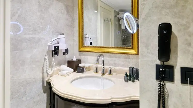 Deluxe Oda, Şehir Manzaralı, Büyük Yataklı