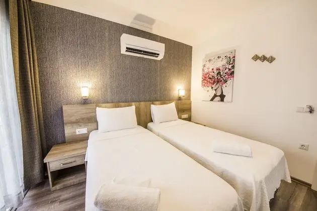 Deluxe İki Ayrı Yataklı Oda, Balkon, Bahçe Manzaralı (Tria)