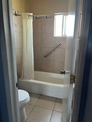 Standard Oda, 2 Büyük (Queen) Boy Yatak, Sigara İçilebilir