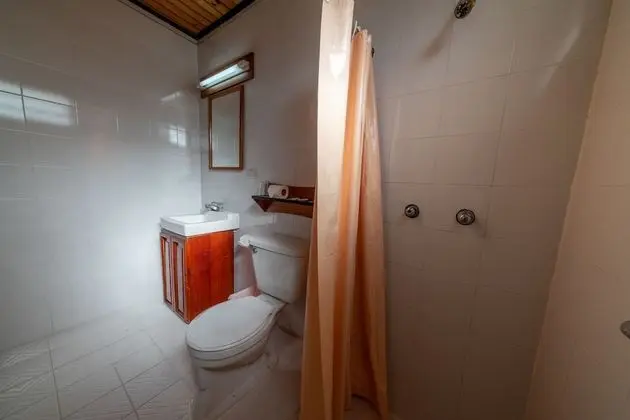 Basic Tek Büyük veya İki Ayrı Yataklı Oda