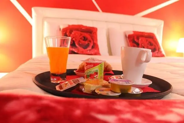 Business Tek Büyük Yataklı Oda