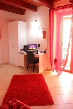 Business Tek Büyük Yataklı Oda