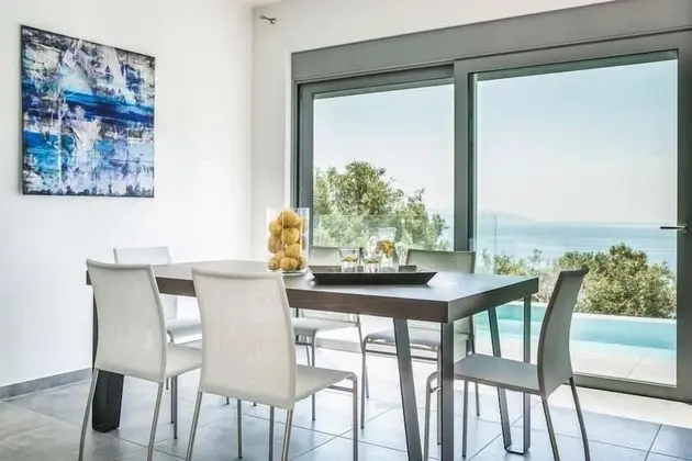 Villa, 3 Yatak Odası, Kişiye Özel Havuzlu, Deniz Manzaralı