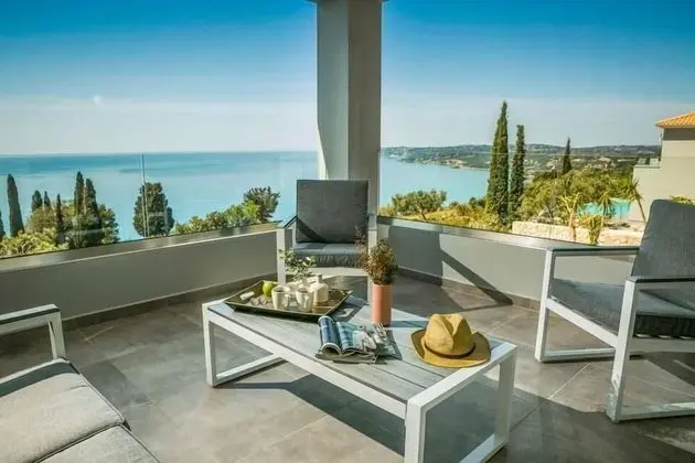 Villa, 3 Yatak Odası, Kişiye Özel Havuzlu, Deniz Manzaralı