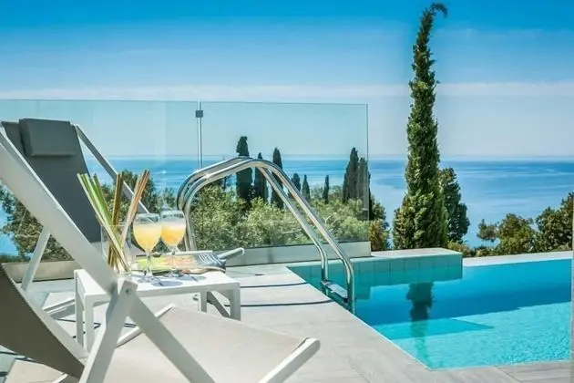 Villa, 3 Yatak Odası, Kişiye Özel Havuzlu, Deniz Manzaralı
