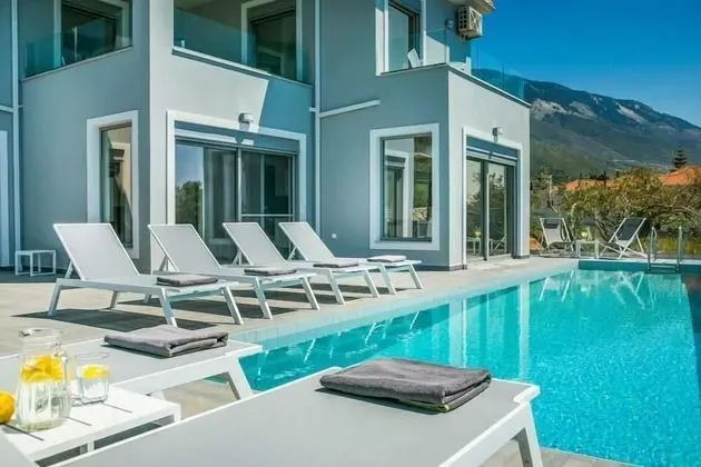 Villa, 3 Yatak Odası, Kişiye Özel Havuzlu, Deniz Manzaralı