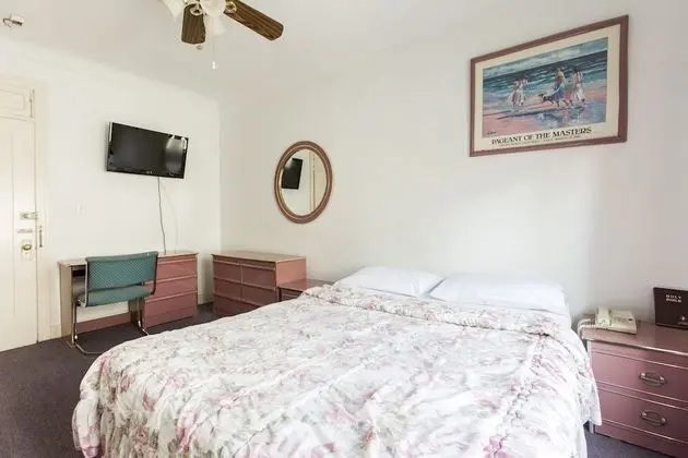 Tek Büyük Yataklı Oda, Ortak Banyo