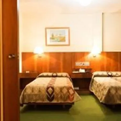 Standard Üç Kişilik Oda, Birden Çok Yatak, Sigara İçilmez