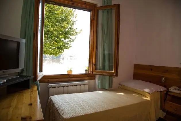 Classic Üç Kişilik Oda, 1 Yatak Odası, Özel Banyo, Bahçe Manzaralı