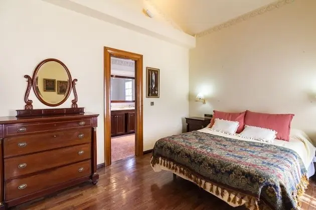 Ev, 6 Yatak Odası, Kişiye Özel Havuzlu, Dağ Manzaralı