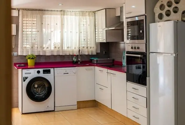 Comfort Apart Daire, 2 Yatak Odası, Teras, Havuz Kenarı