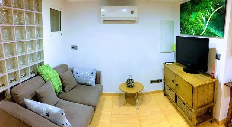 Comfort Apart Daire, 2 Yatak Odası, Teras, Havuz Kenarı