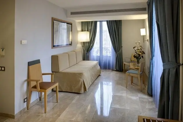 Tek Büyük Yataklı Oda (with extra bed)