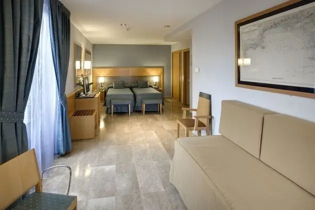 Tek Büyük Yataklı Oda (with extra bed)