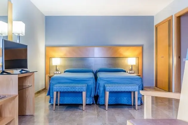 Tek Büyük Yataklı Oda (with extra bed)