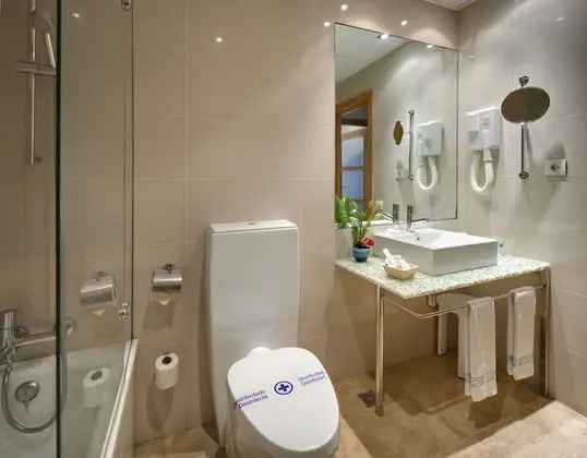 Tek Büyük Yataklı Oda (with extra bed)