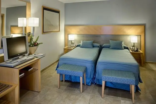 Tek Büyük Yataklı Oda (with extra bed)