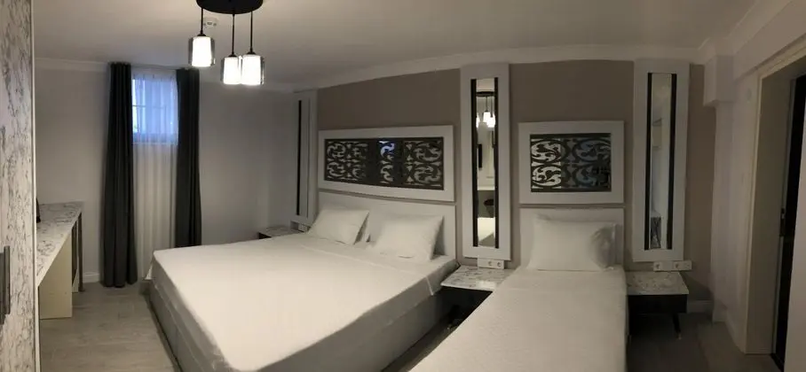Triple,Şehir Manzaralı,Yarı Bodrum Kat