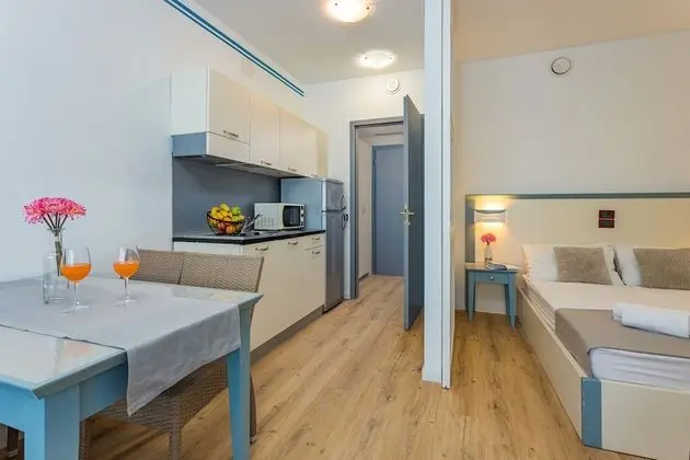 Superior Apart Daire, 1 Yatak Odası, Balkon, Deniz Manzaralı