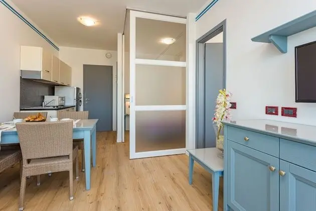 Superior Apart Daire, 2 Yatak Odası, Balkon, Deniz Manzaralı