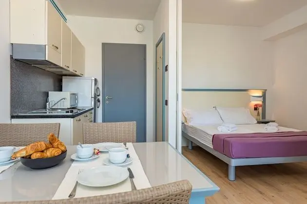 Superior Apart Daire, 2 Yatak Odası, Balkon, Deniz Manzaralı